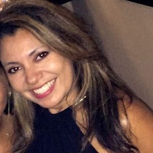 Meet your Posher, Laurie